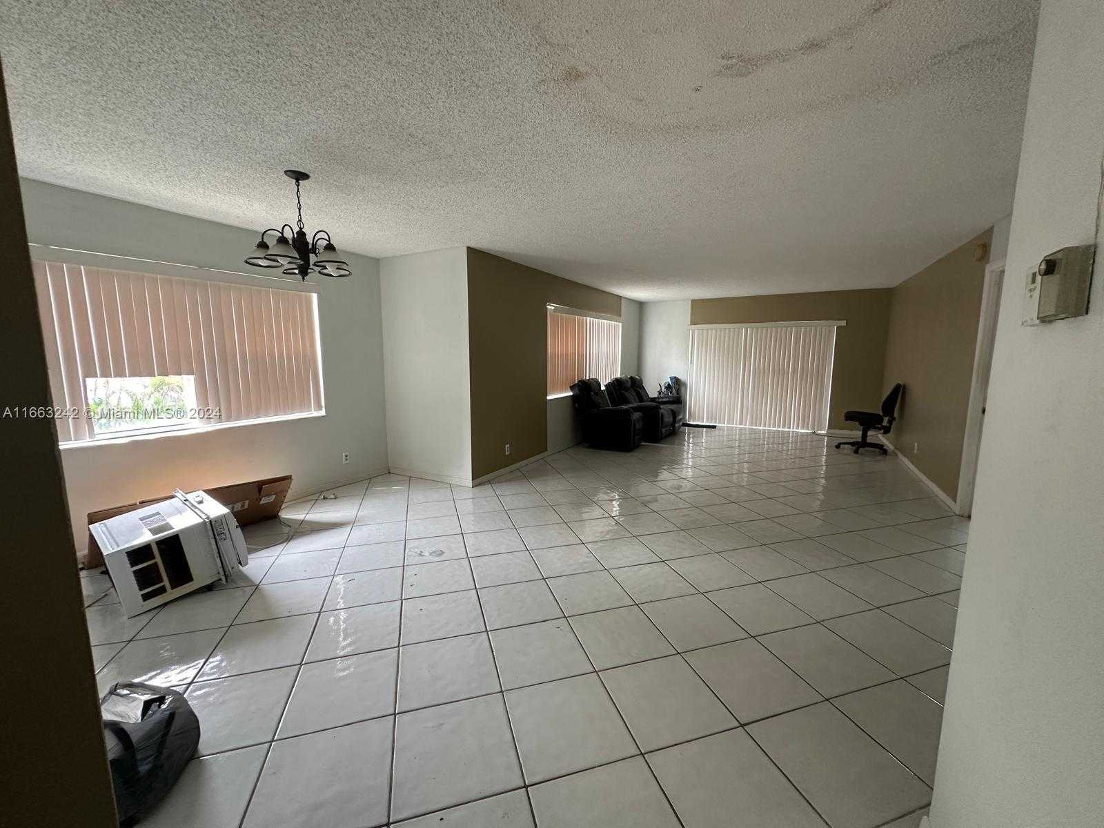 Small Image of 3300 SPANISH MOSS TER #301, Lauderhill Number 56