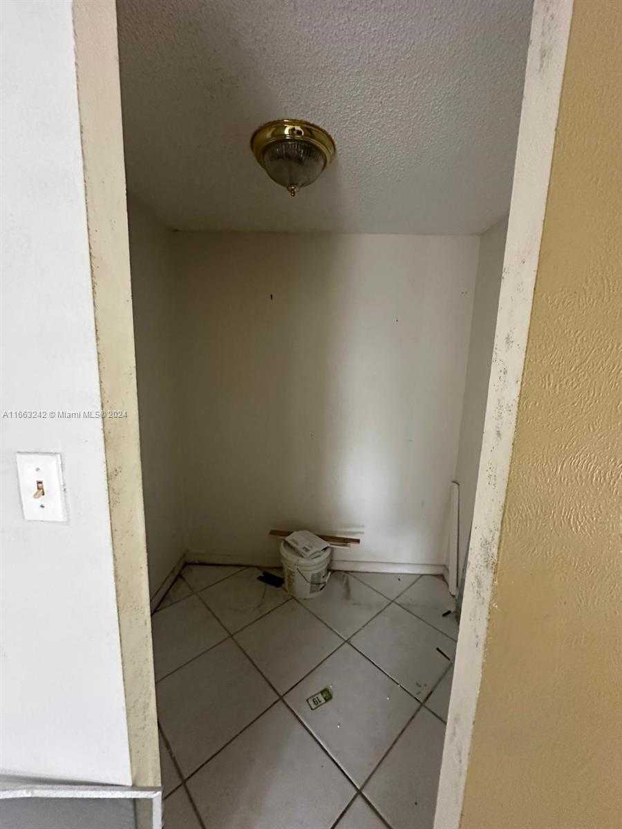 Small Image of 3300 SPANISH MOSS TER #301, Lauderhill Number 58