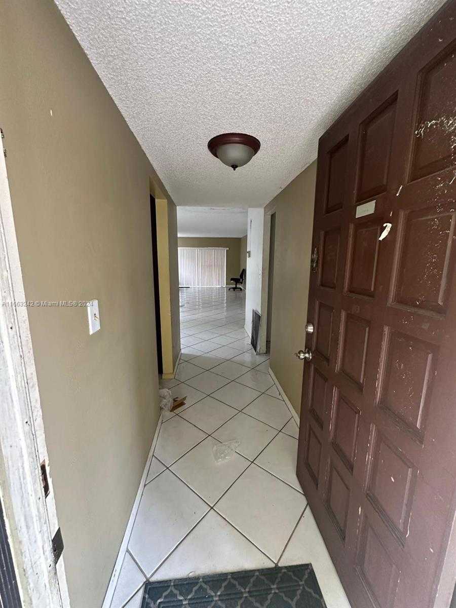 Small Image of 3300 SPANISH MOSS TER #301, Lauderhill Number 63
