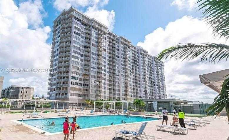 Small Image of 18061 BISCAYNE BLVD #702, Aventura Number 37