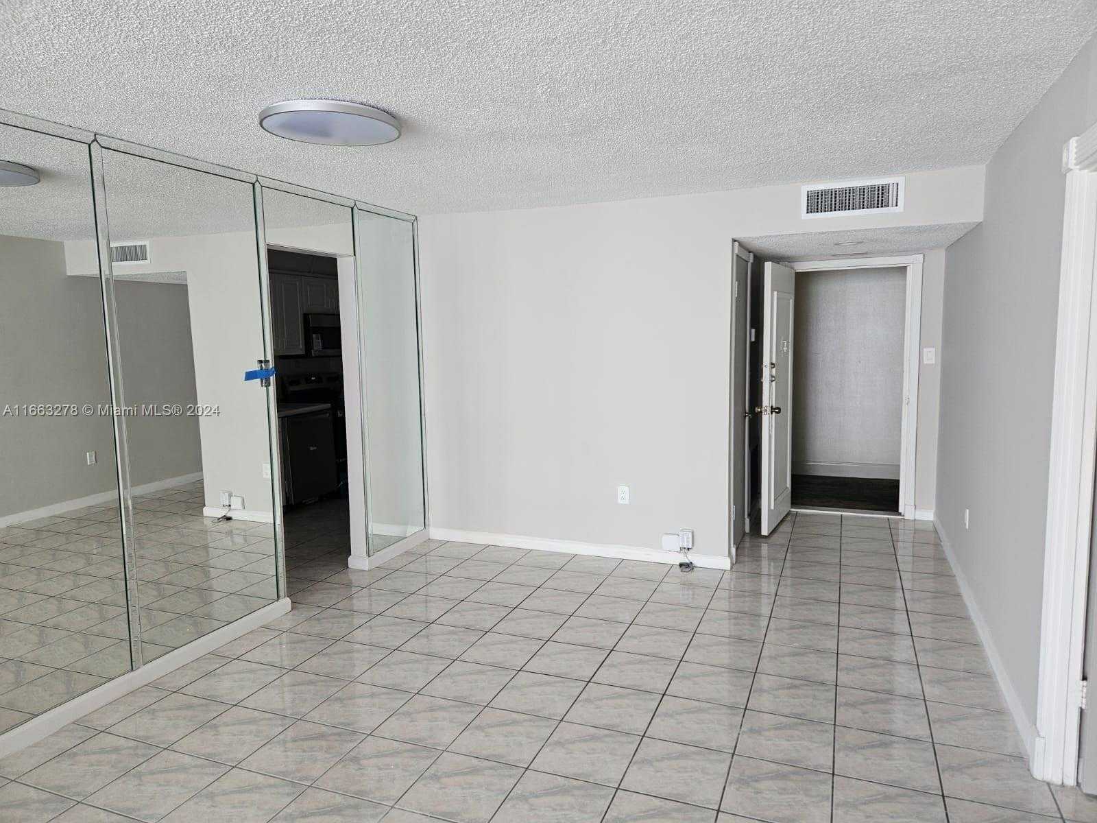 Small Image of 18061 BISCAYNE BLVD #702, Aventura Number 44