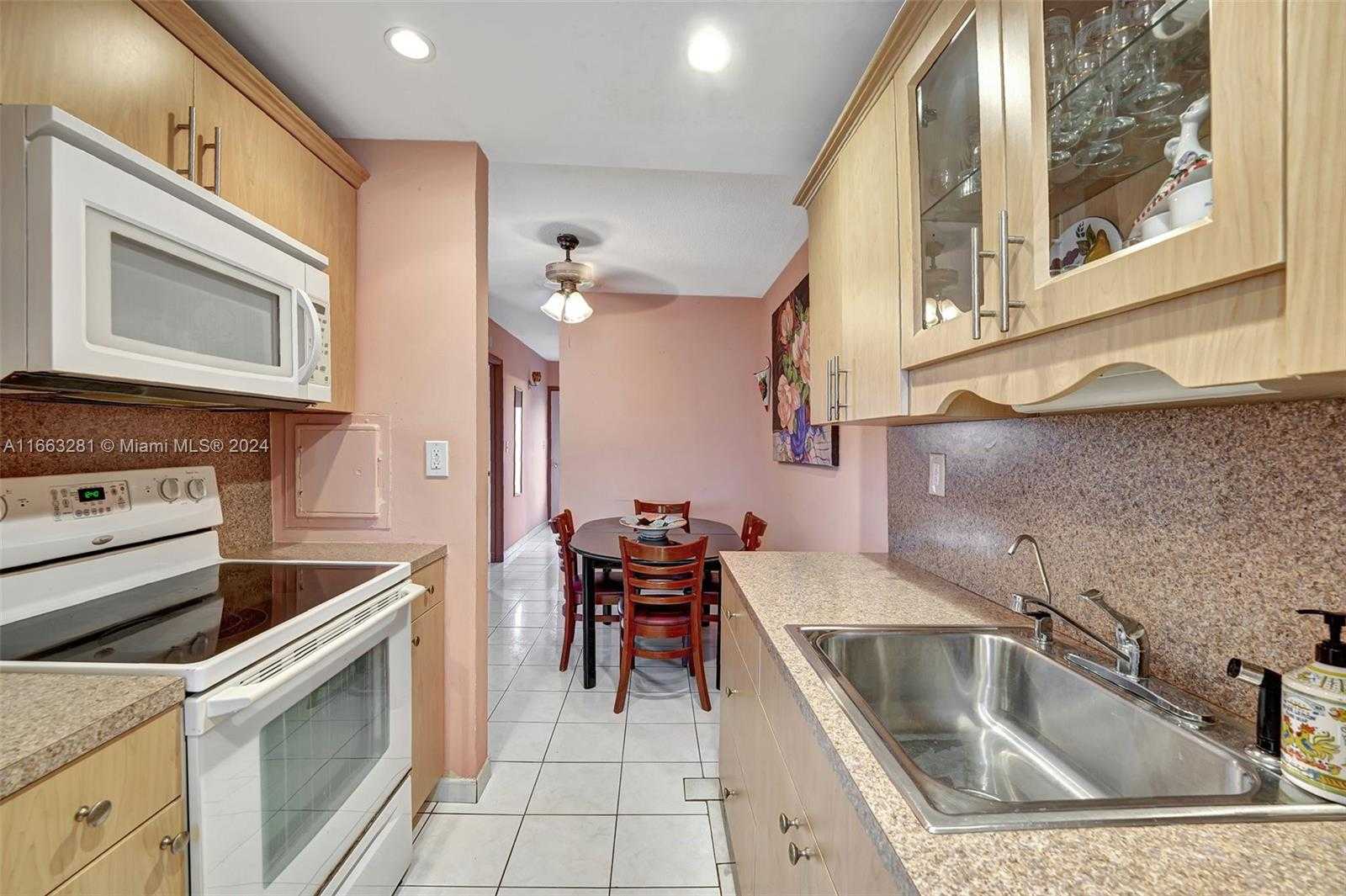 Small Image of 17090 NORTH EAST 14TH AVE #209, North Miami Beach Number 2