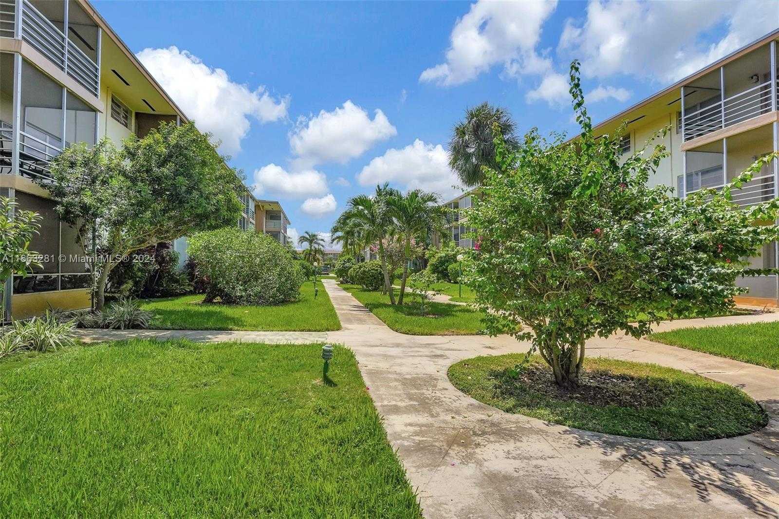 Small Image of 17090 NORTH EAST 14TH AVE #209, North Miami Beach Number 21