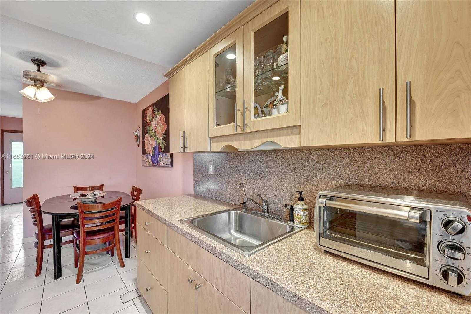 Small Image of 17090 NORTH EAST 14TH AVE #209, North Miami Beach Number 3