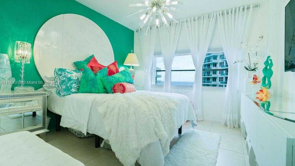 Small Image of 5151 COLLINS AVE #925, Miami Beach Number 22
