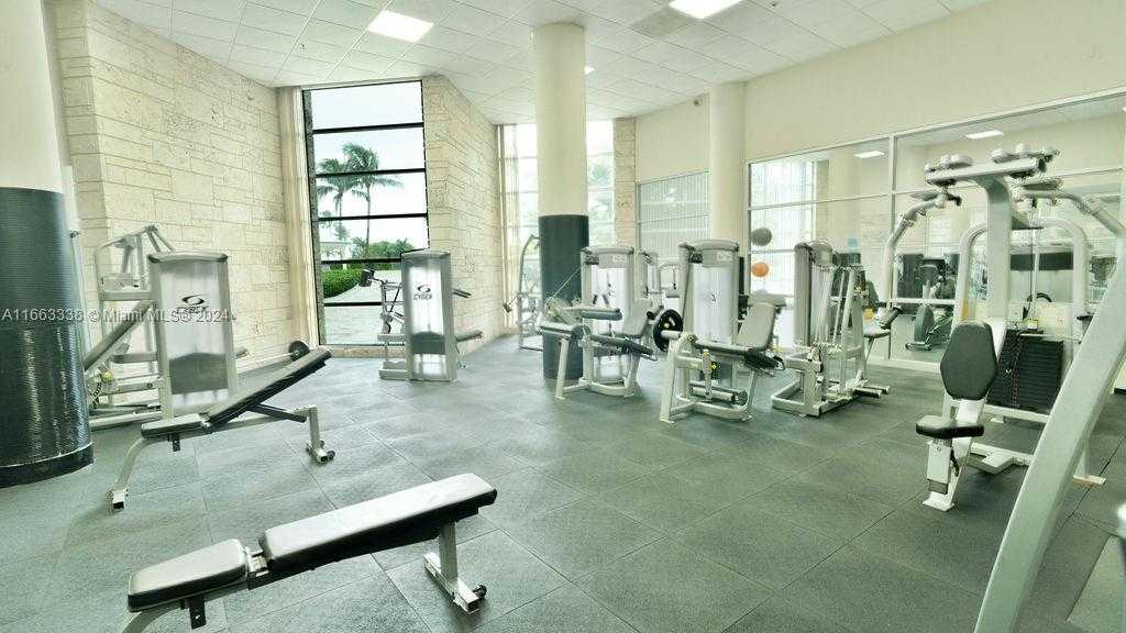 Small Image of 5151 COLLINS AVE #925, Miami Beach Number 28