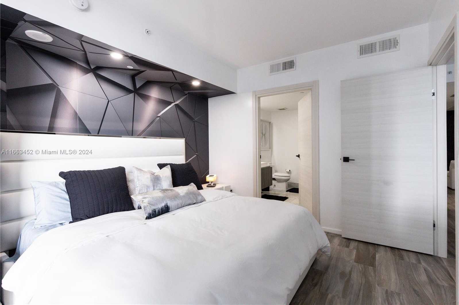 Small Image of 801 SOUTH MIAMI AVE #3107, Miami Number 15