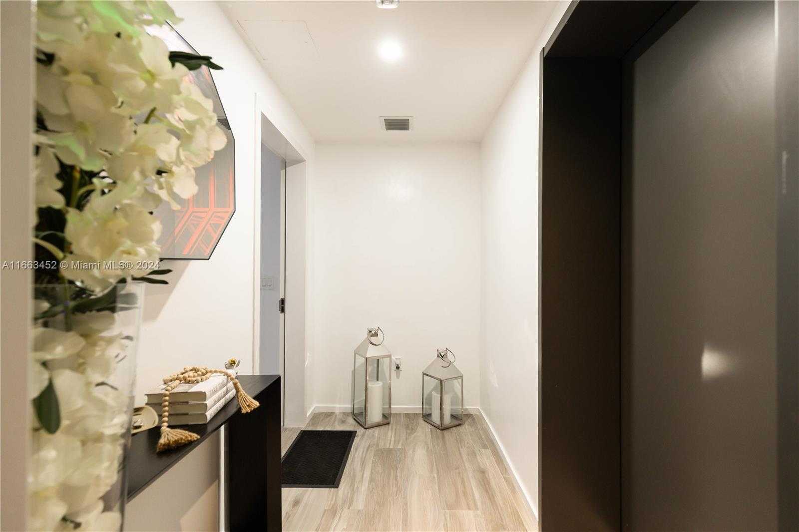 Small Image of 801 SOUTH MIAMI AVE #3107, Miami Number 3