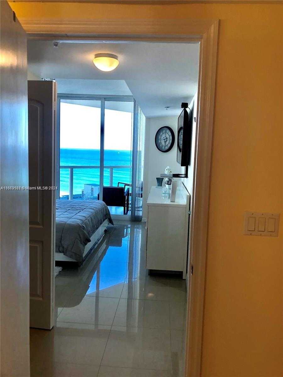 Small Image of 16699 COLLINS AVE #1705, Sunny Isles Beach Number 14