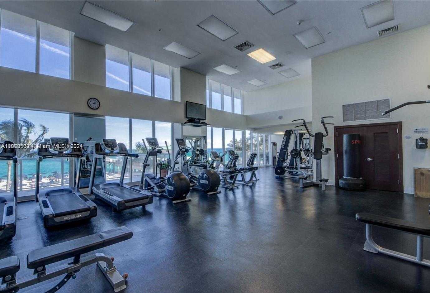 Small Image of 16699 COLLINS AVE #1705, Sunny Isles Beach Number 36