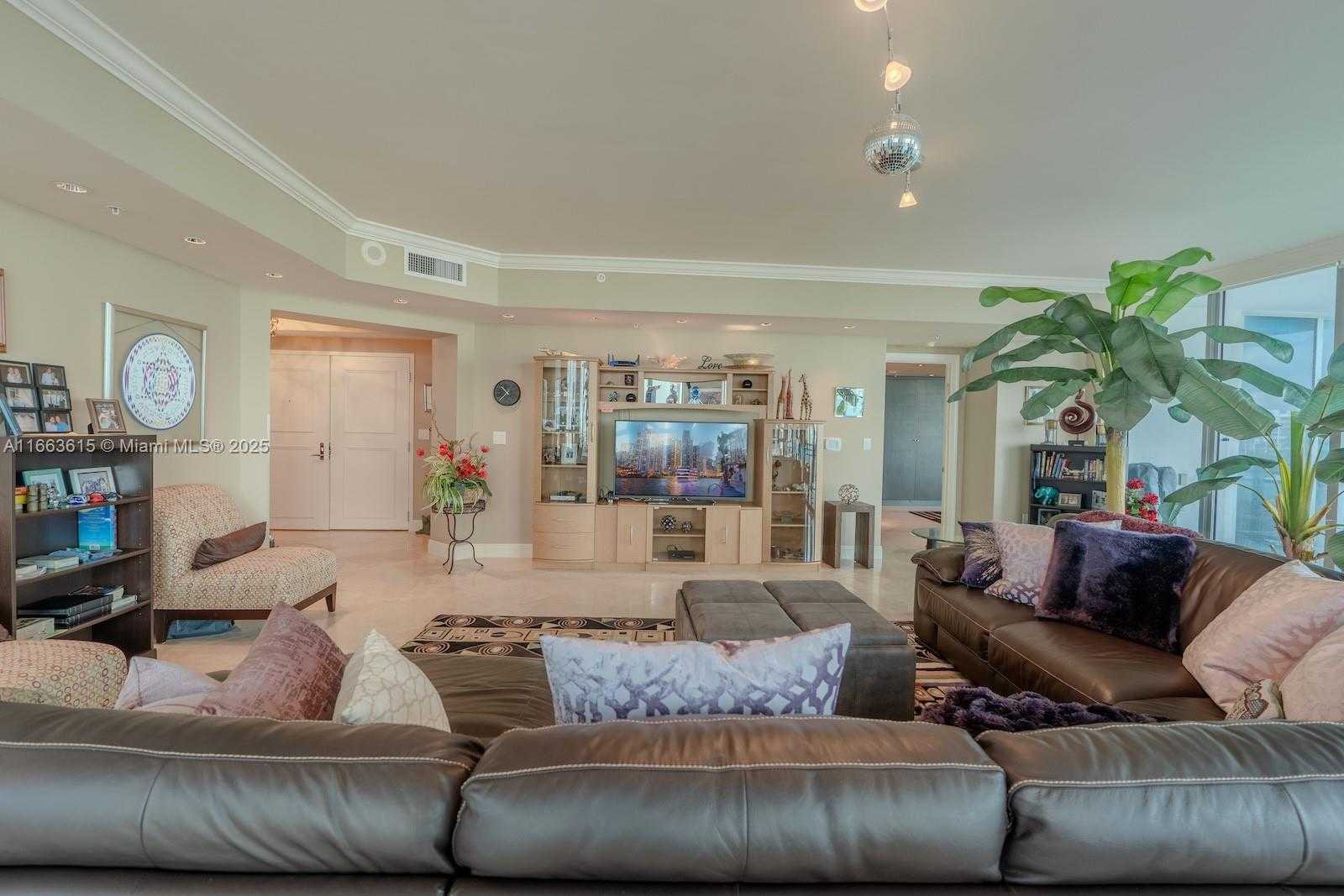 Small Image of 3535 SOUTH OCEAN DR #506, Hollywood Number 3