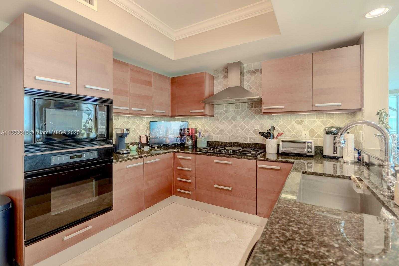 Small Image of 3535 SOUTH OCEAN DR #506, Hollywood Number 8