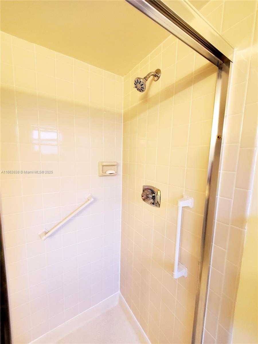 Small Image of 2941 NORTH NOB HILL RD #301, Sunrise Number 25