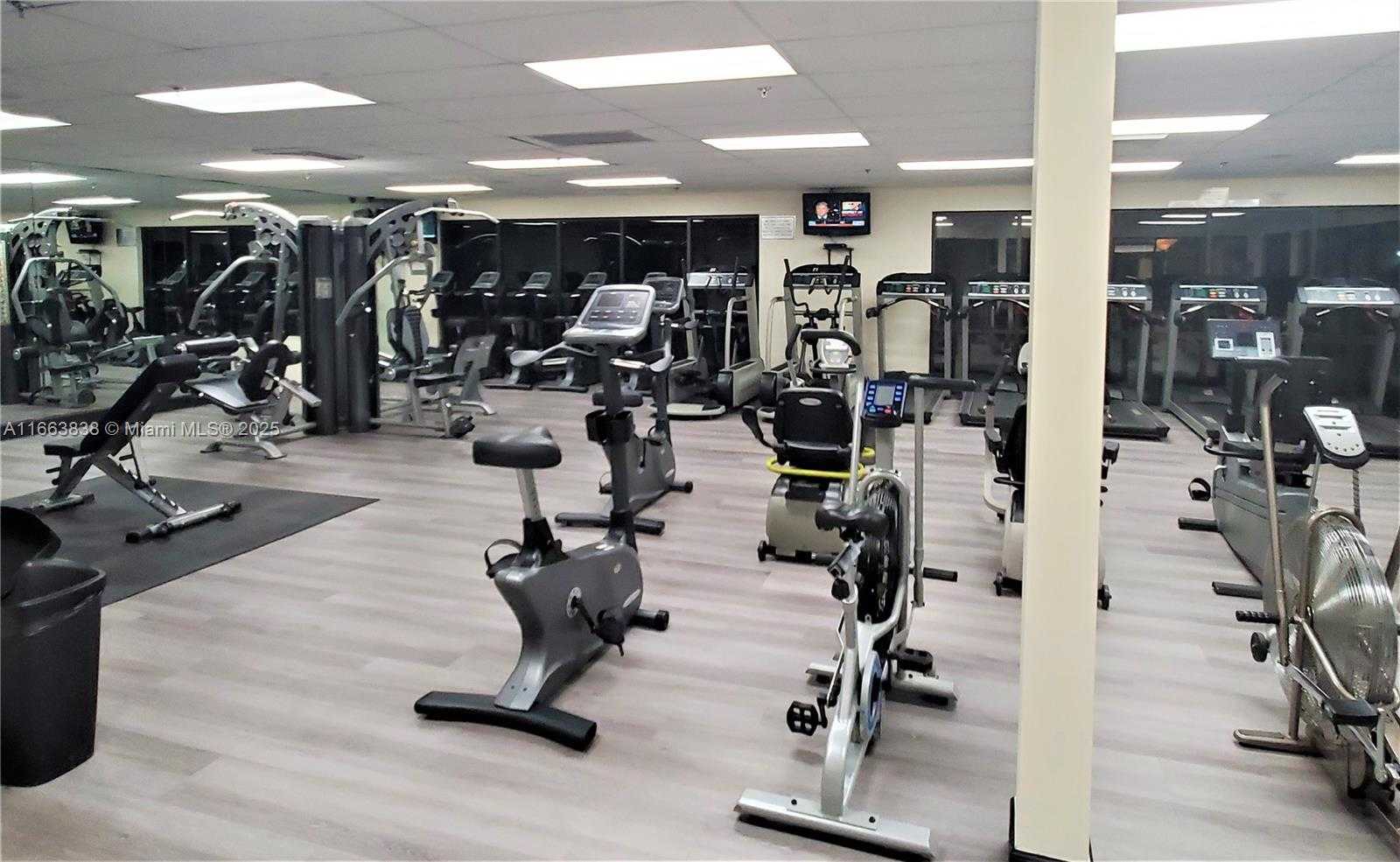 Small Image of 2941 NORTH NOB HILL RD #301, Sunrise Number 53