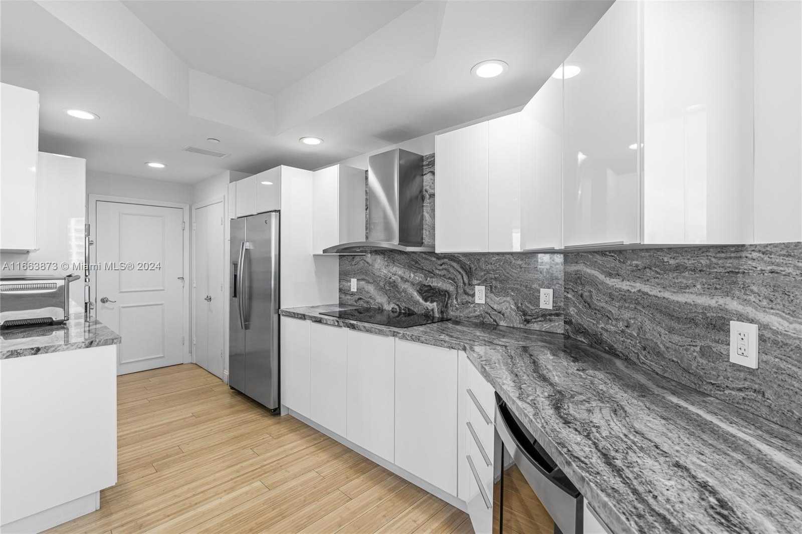 Small Image of 21050 POINT PL #904, Aventura Number 17