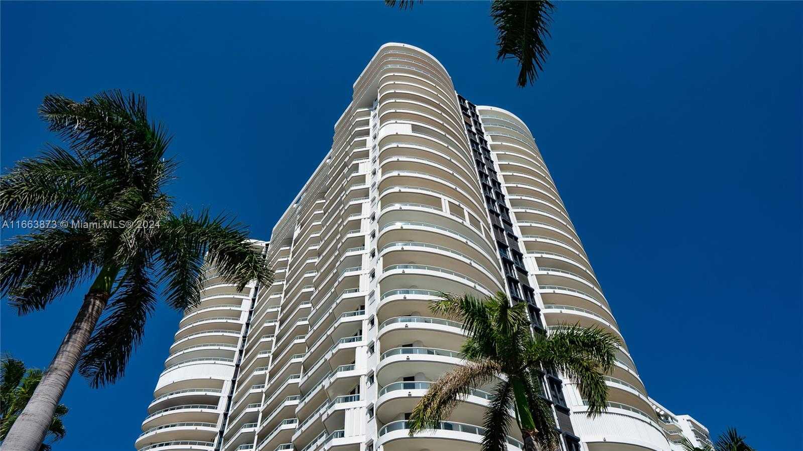 Small Image of 21050 POINT PL #904, Aventura Number 39