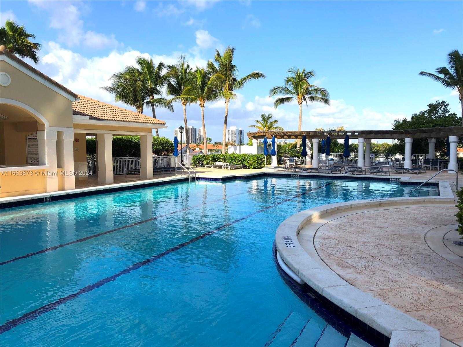 Small Image of 21050 POINT PL #904, Aventura Number 47