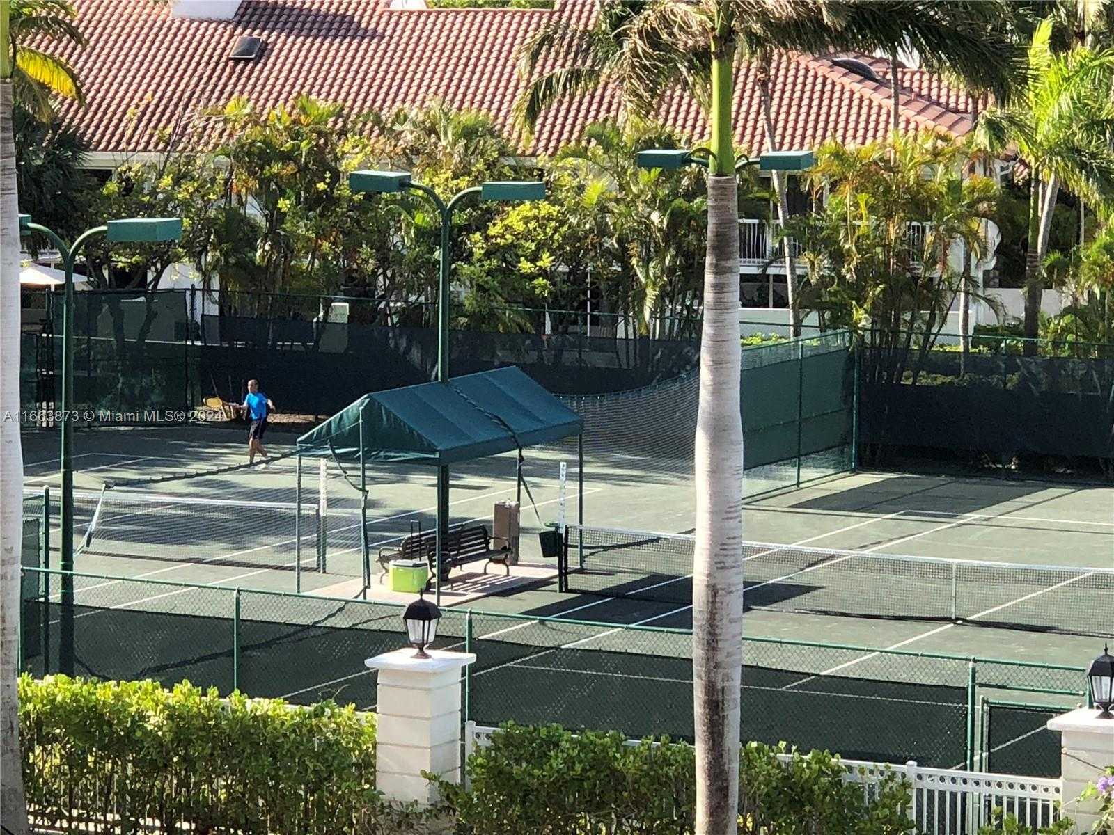 Small Image of 21050 POINT PL #904, Aventura Number 48