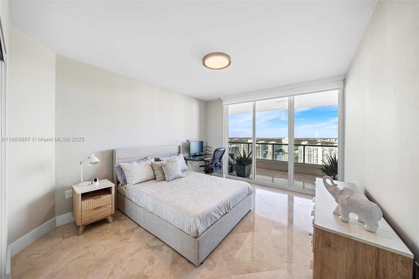 Small Image of 3201 NORTH EAST 183RD ST #GS3107, Aventura Number 31