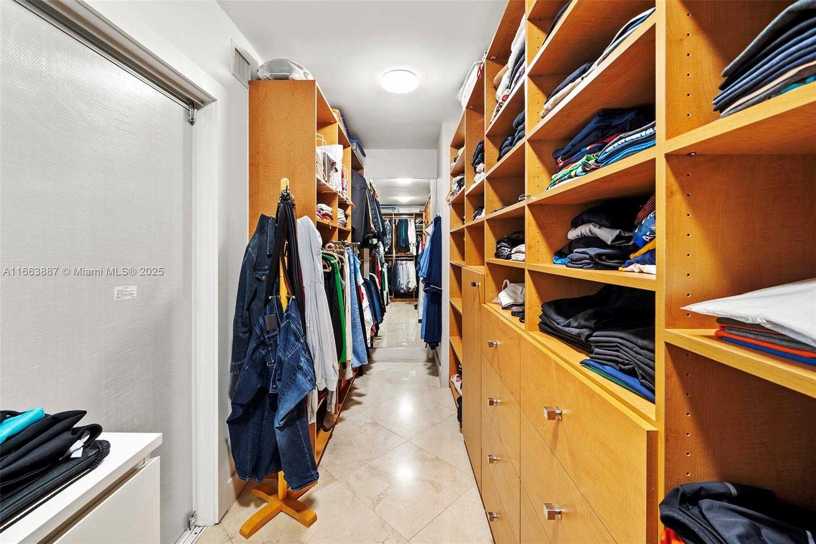 Small Image of 3201 NORTH EAST 183RD ST #GS3107, Aventura Number 36