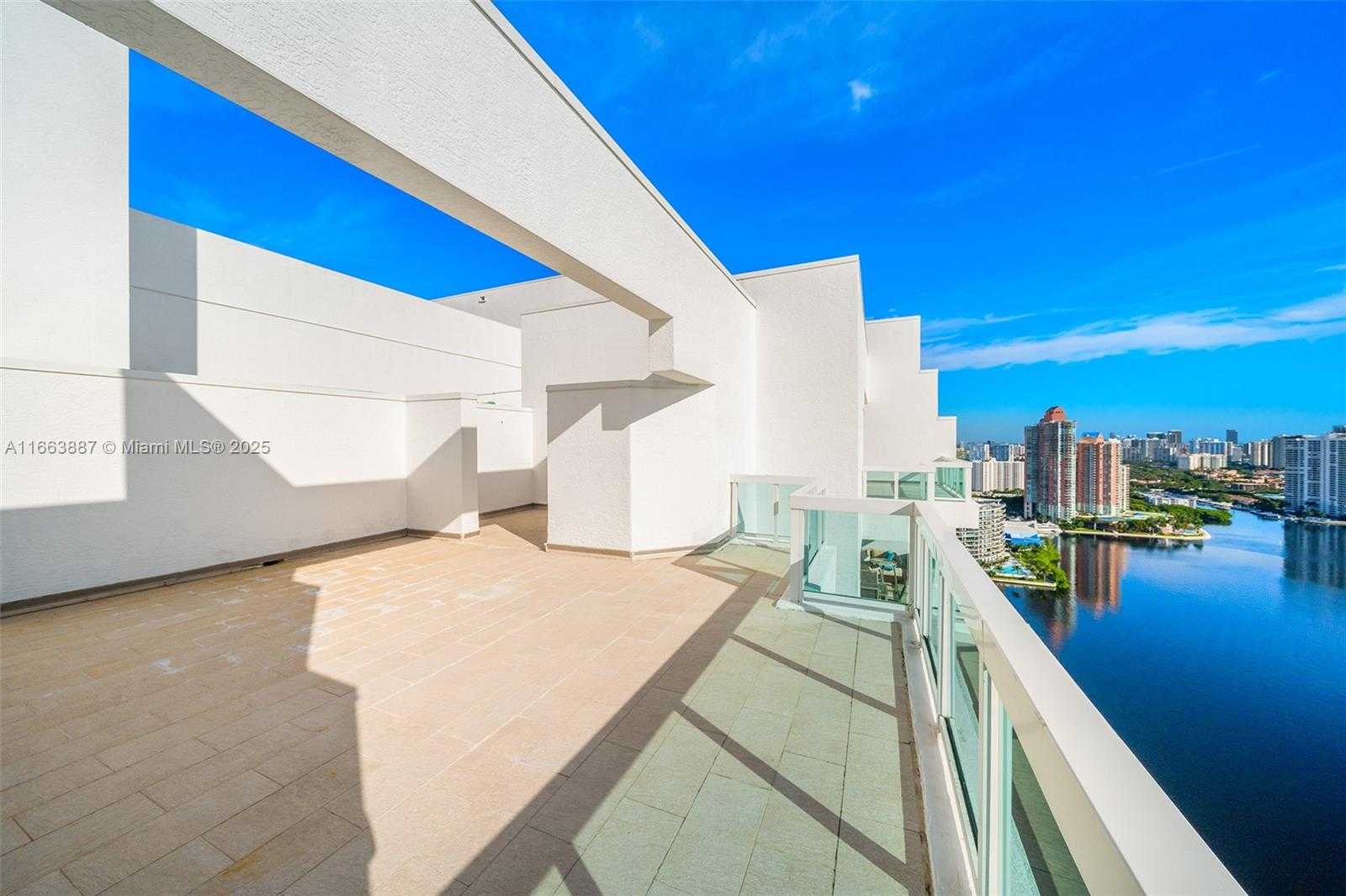 Small Image of 3201 NORTH EAST 183RD ST #GS3107, Aventura Number 4