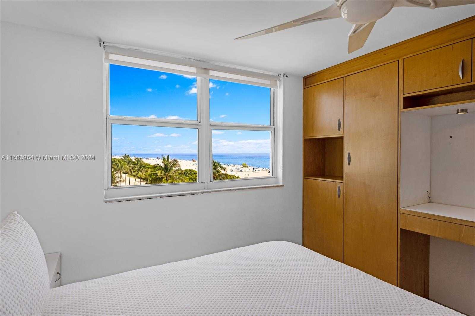 Small Image of 465 OCEAN DRIVE #619, Miami Beach Number 18