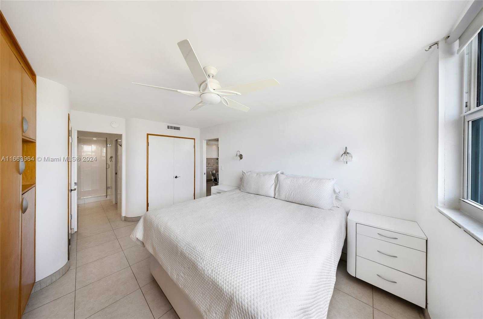Small Image of 465 OCEAN DRIVE #619, Miami Beach Number 21