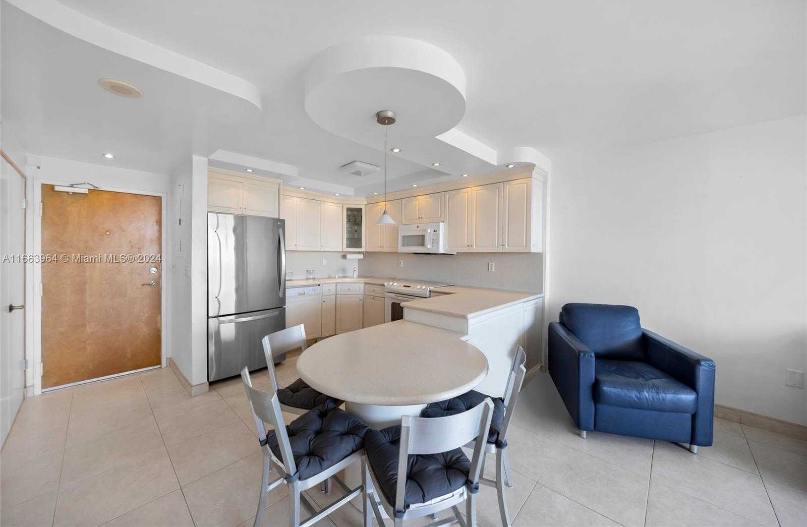 Small Image of 465 OCEAN DRIVE #619, Miami Beach Number 9