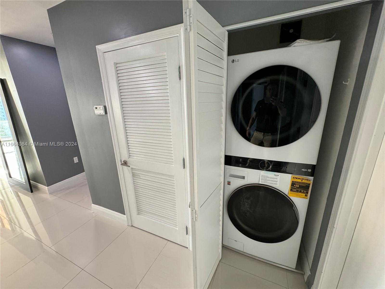 Small Image of 7928 EAST DR #805, North Bay Village Number 55