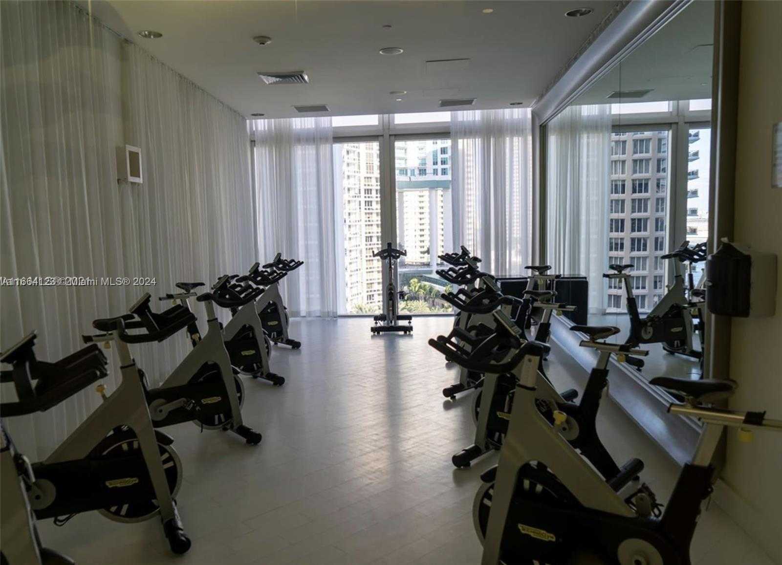 Small Image of 475 BRICKELL AVE #3107, Miami Number 22