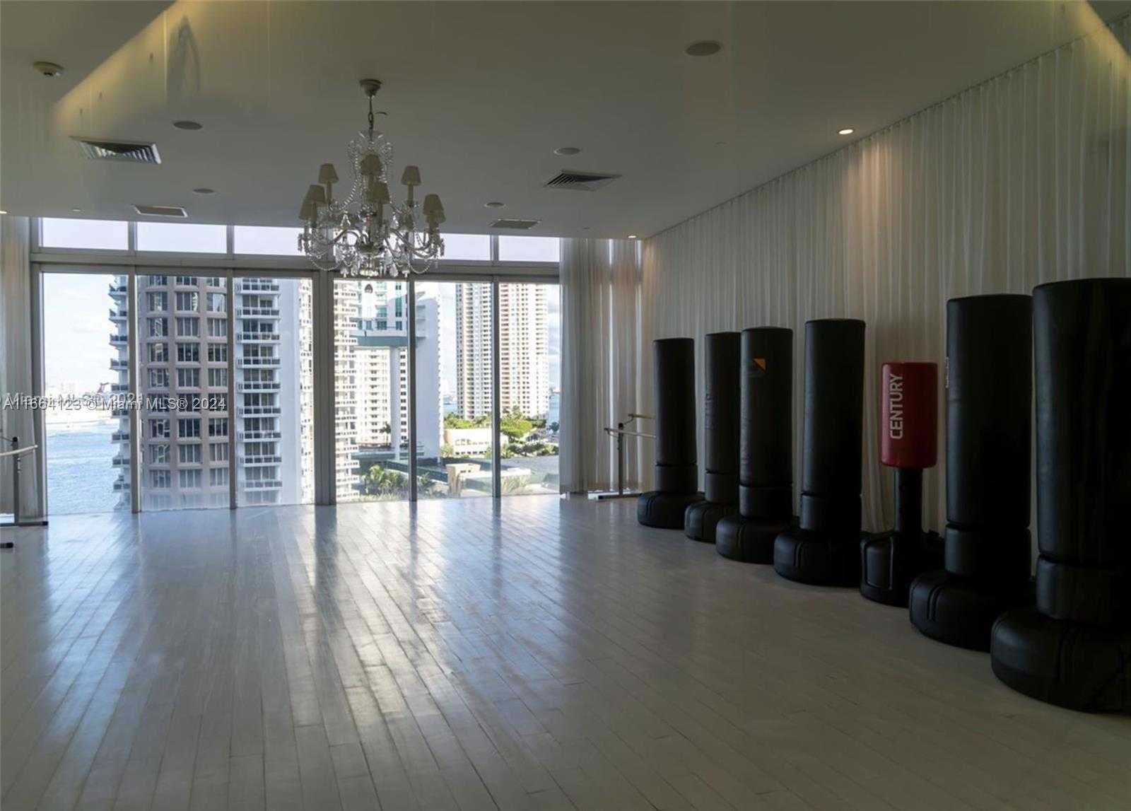Small Image of 475 BRICKELL AVE #3107, Miami Number 23