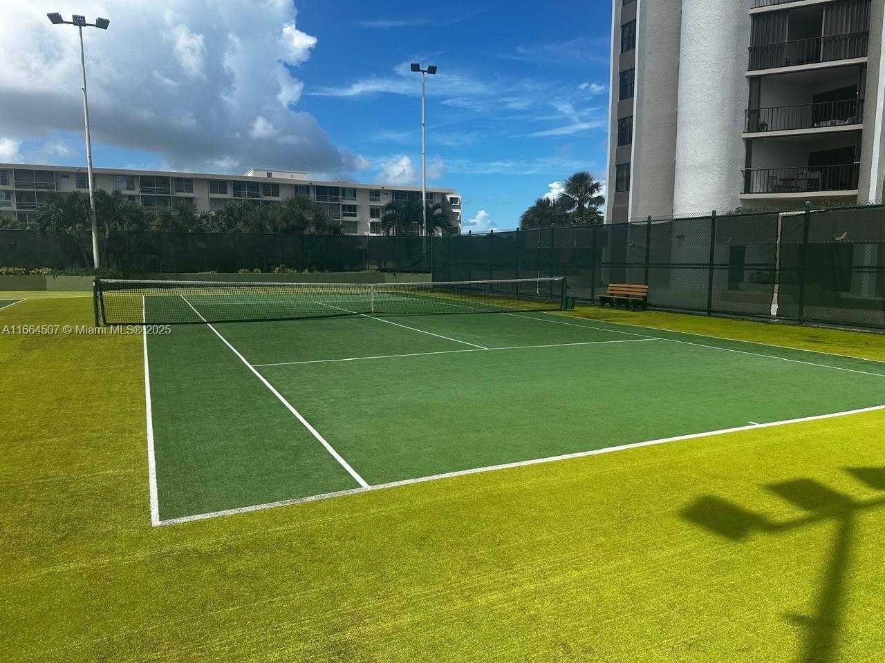 Small Image of 1800 NORTH EAST 114TH ST #401, Miami Number 11