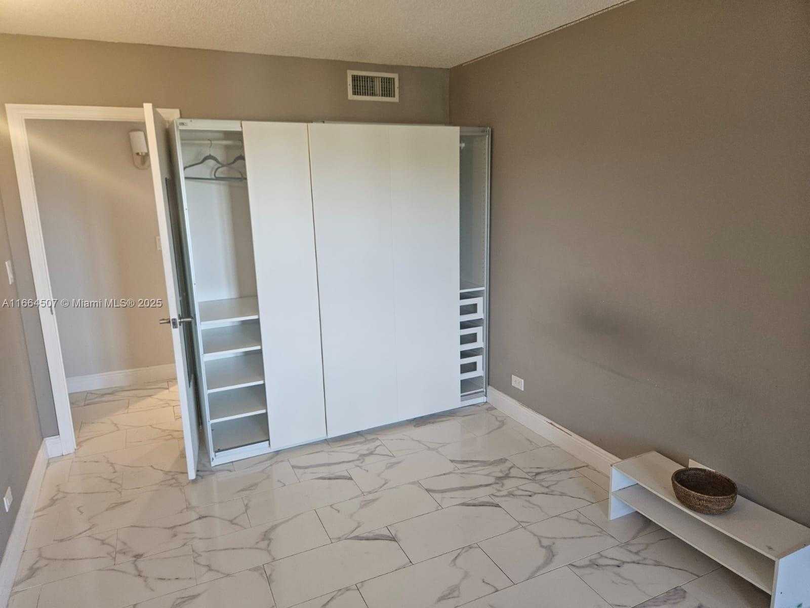 Small Image of 1800 NORTH EAST 114TH ST #401, Miami Number 18