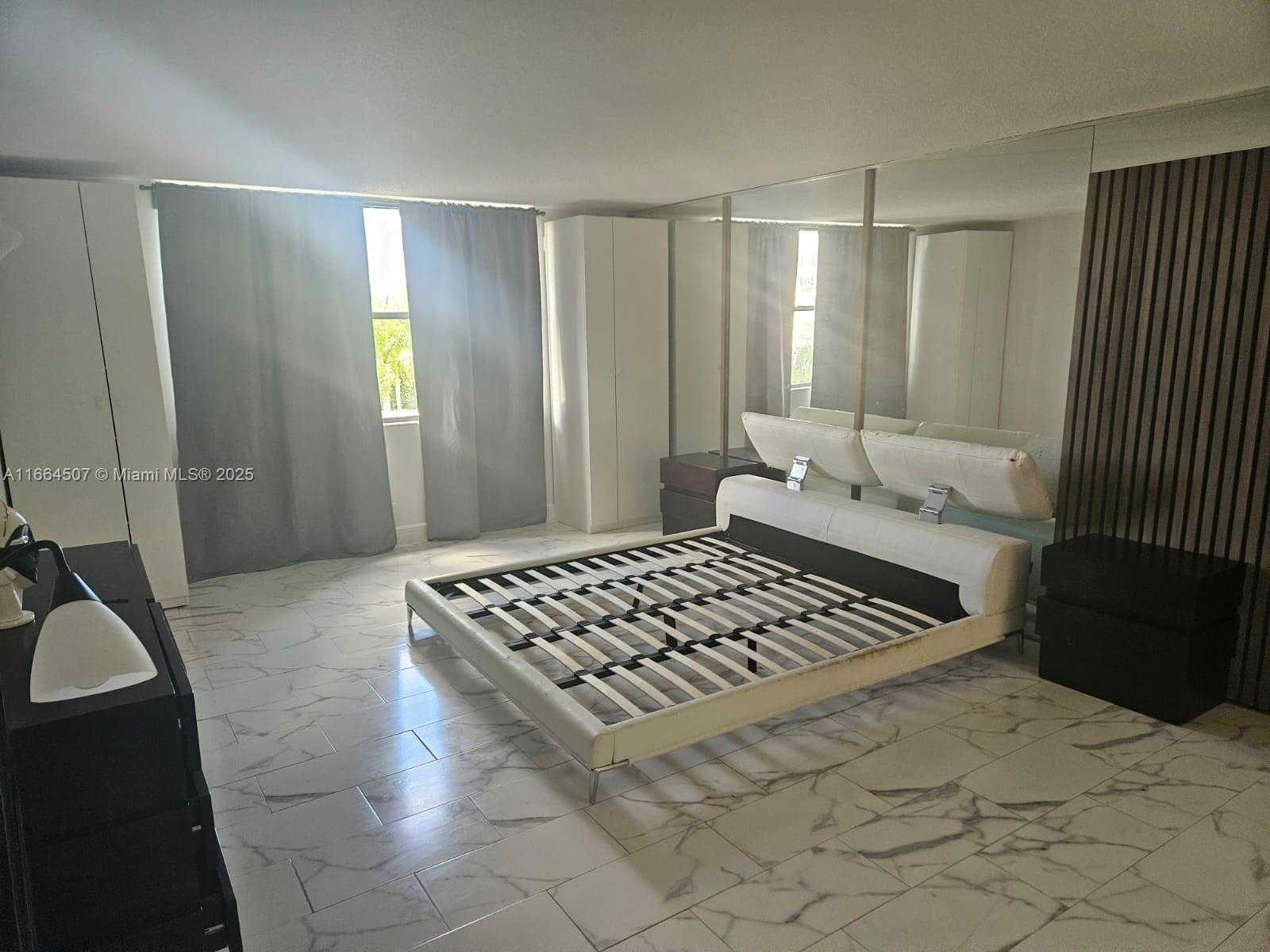 Small Image of 1800 NORTH EAST 114TH ST #401, Miami Number 24