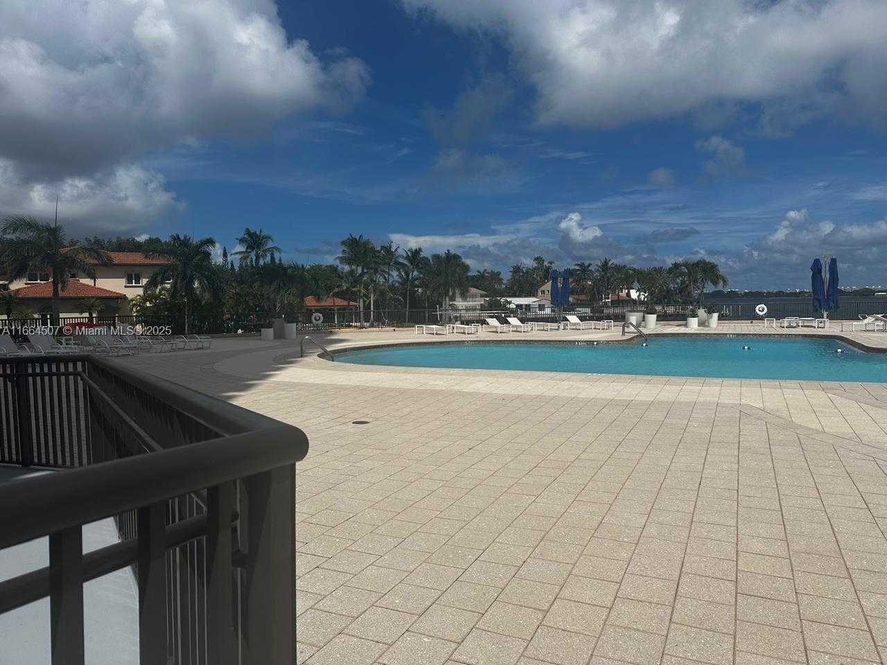Small Image of 1800 NORTH EAST 114TH ST #401, Miami Number 4