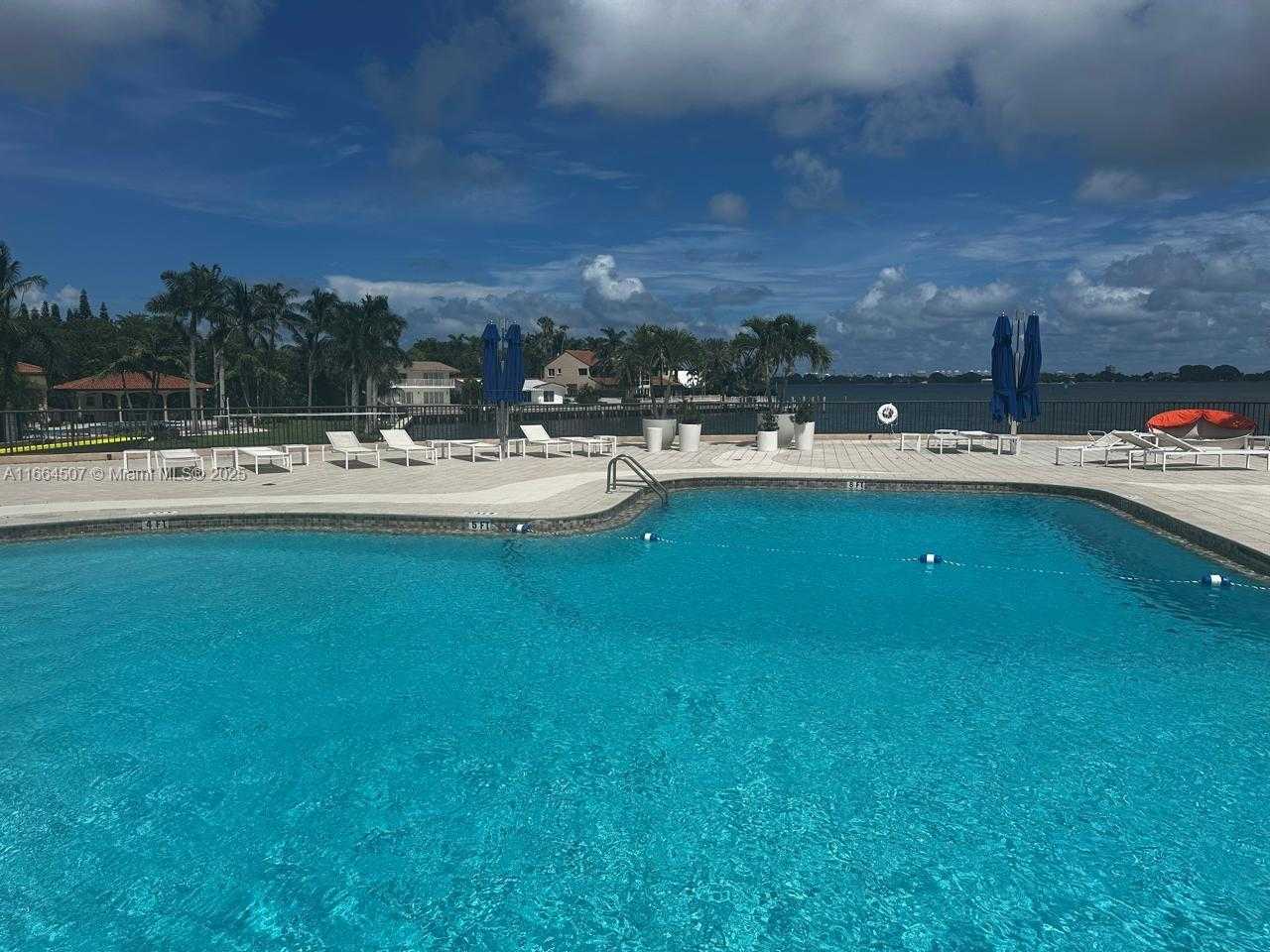 Small Image of 1800 NORTH EAST 114TH ST #401, Miami Number 6