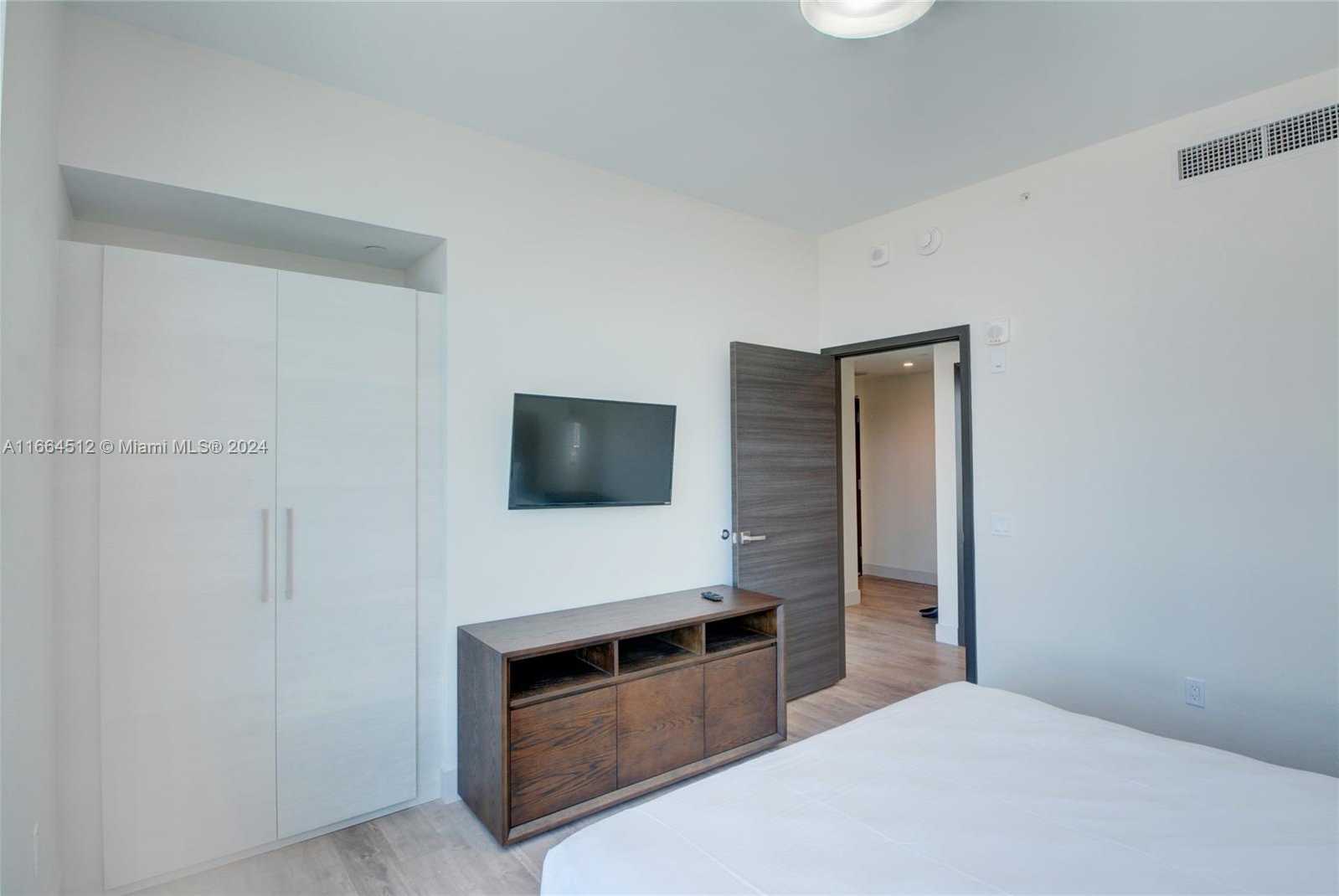 Small Image of 777 NORTH OCEAN DR #N331, Hollywood Number 14
