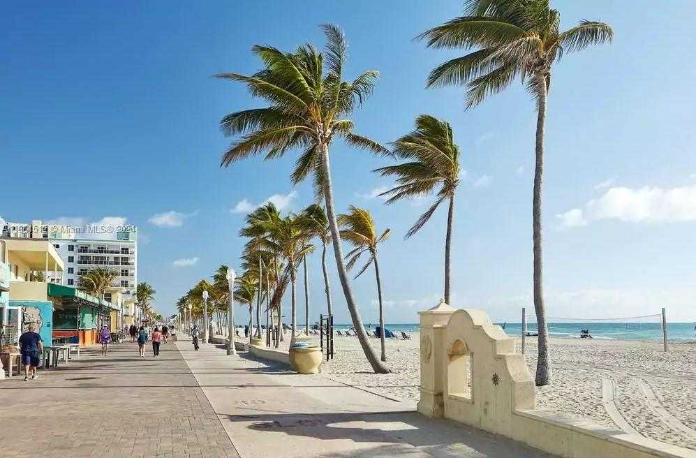 Small Image of 777 NORTH OCEAN DR #N331, Hollywood Number 2