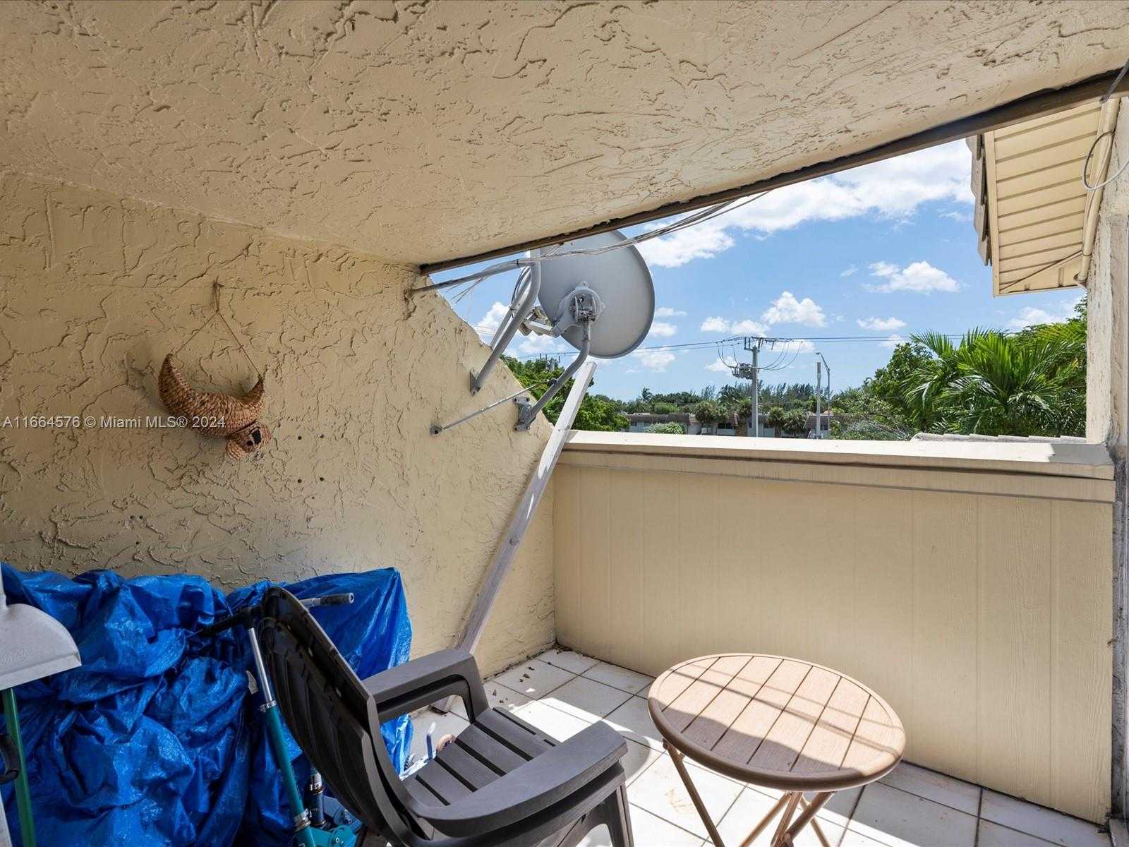 Small Image of 8401 WEST SAMPLE RD #28, Coral Springs Number 17