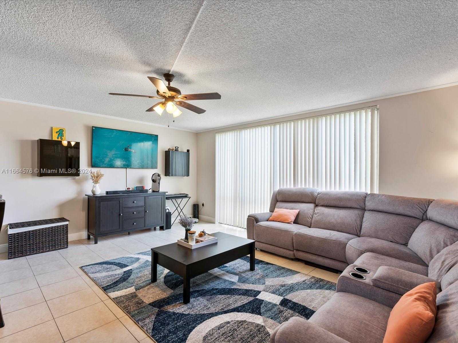 Small Image of 8401 WEST SAMPLE RD #28, Coral Springs Number 2