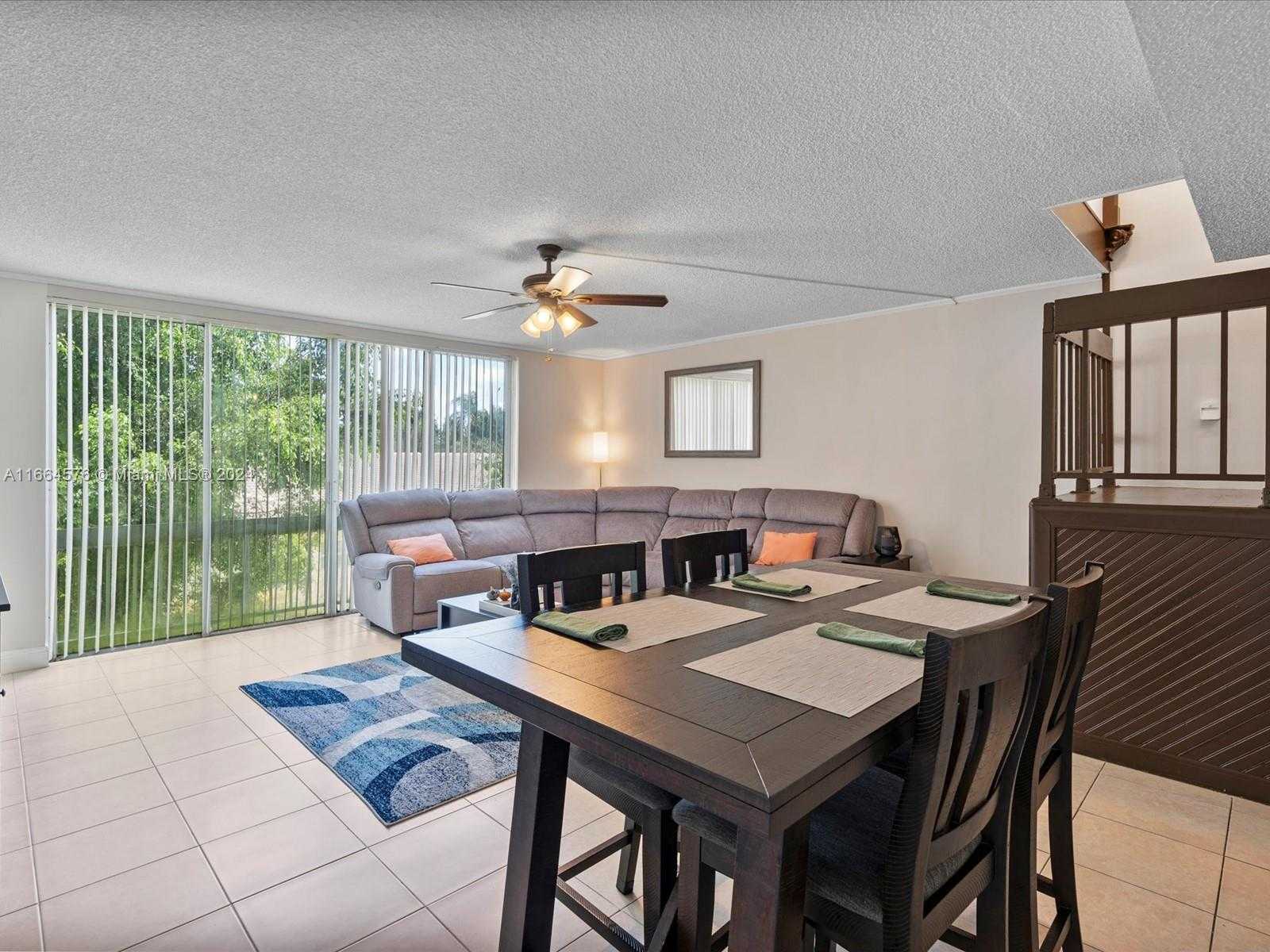Small Image of 8401 WEST SAMPLE RD #28, Coral Springs Number 4