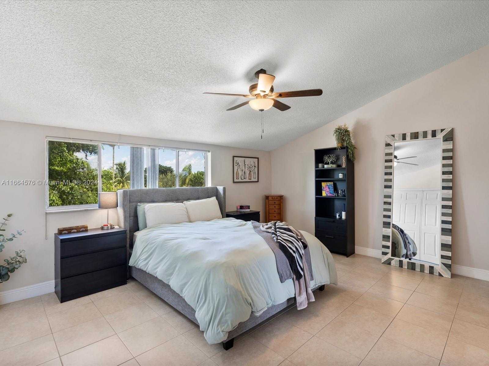 Small Image of 8401 WEST SAMPLE RD #28, Coral Springs Number 8