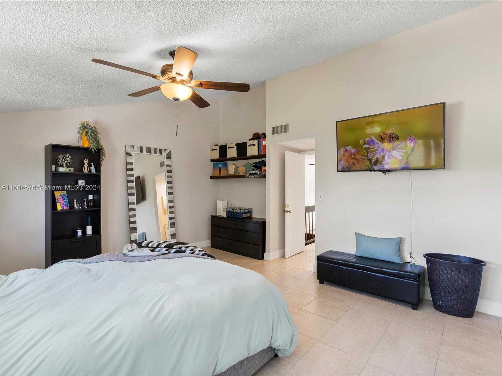 Small Image of 8401 WEST SAMPLE RD #28, Coral Springs Number 9