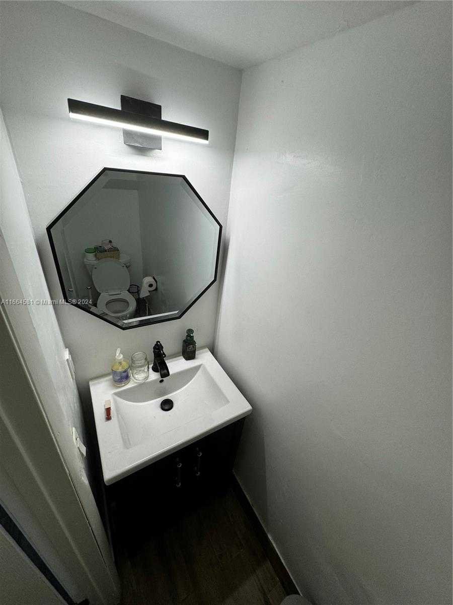 Small Image of 5486 WEST 26TH CT #305, Hialeah Number 6