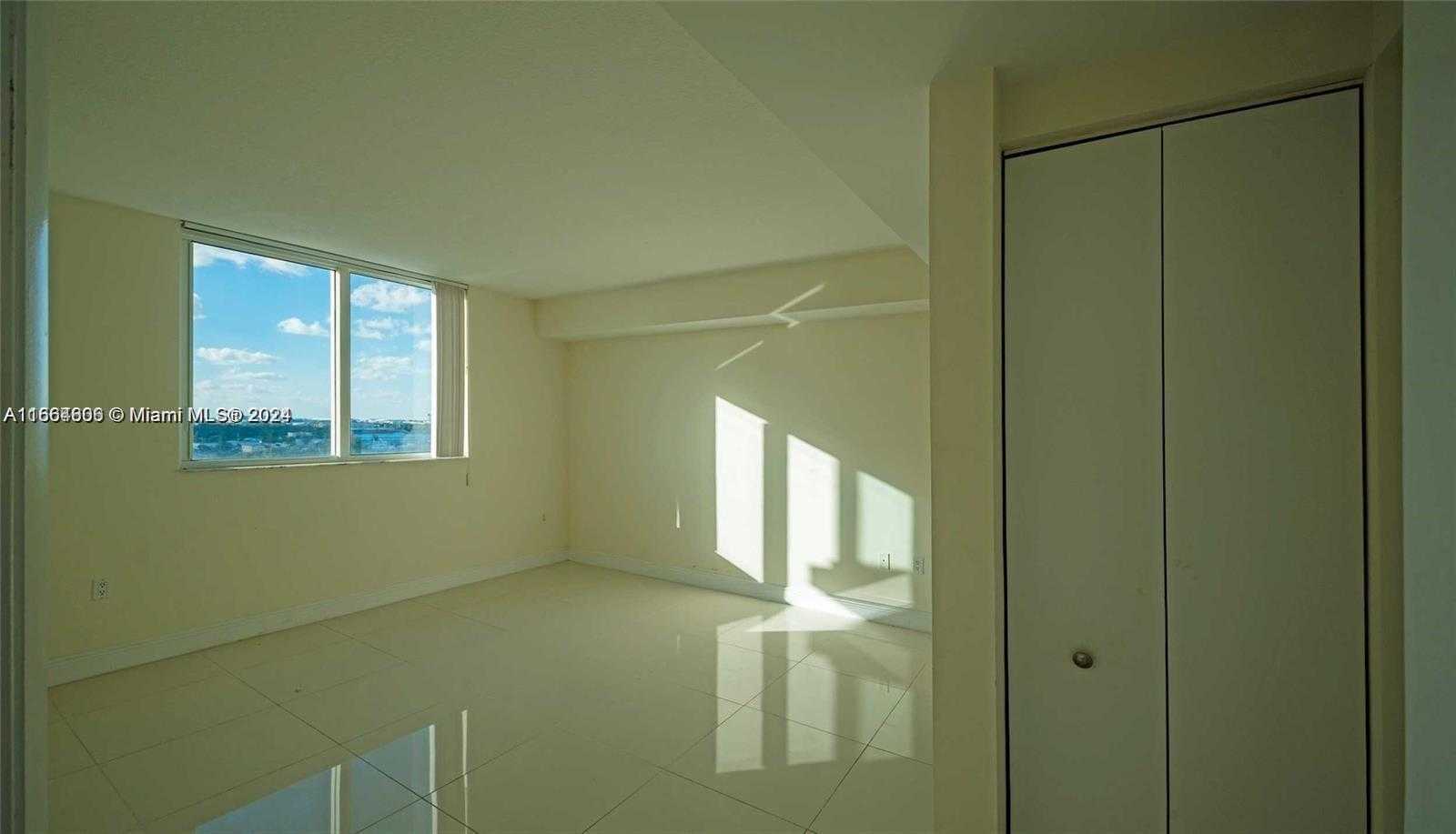 Small Image of 1861 NORTH WEST S RIVER DR #1404, Miami Number 8