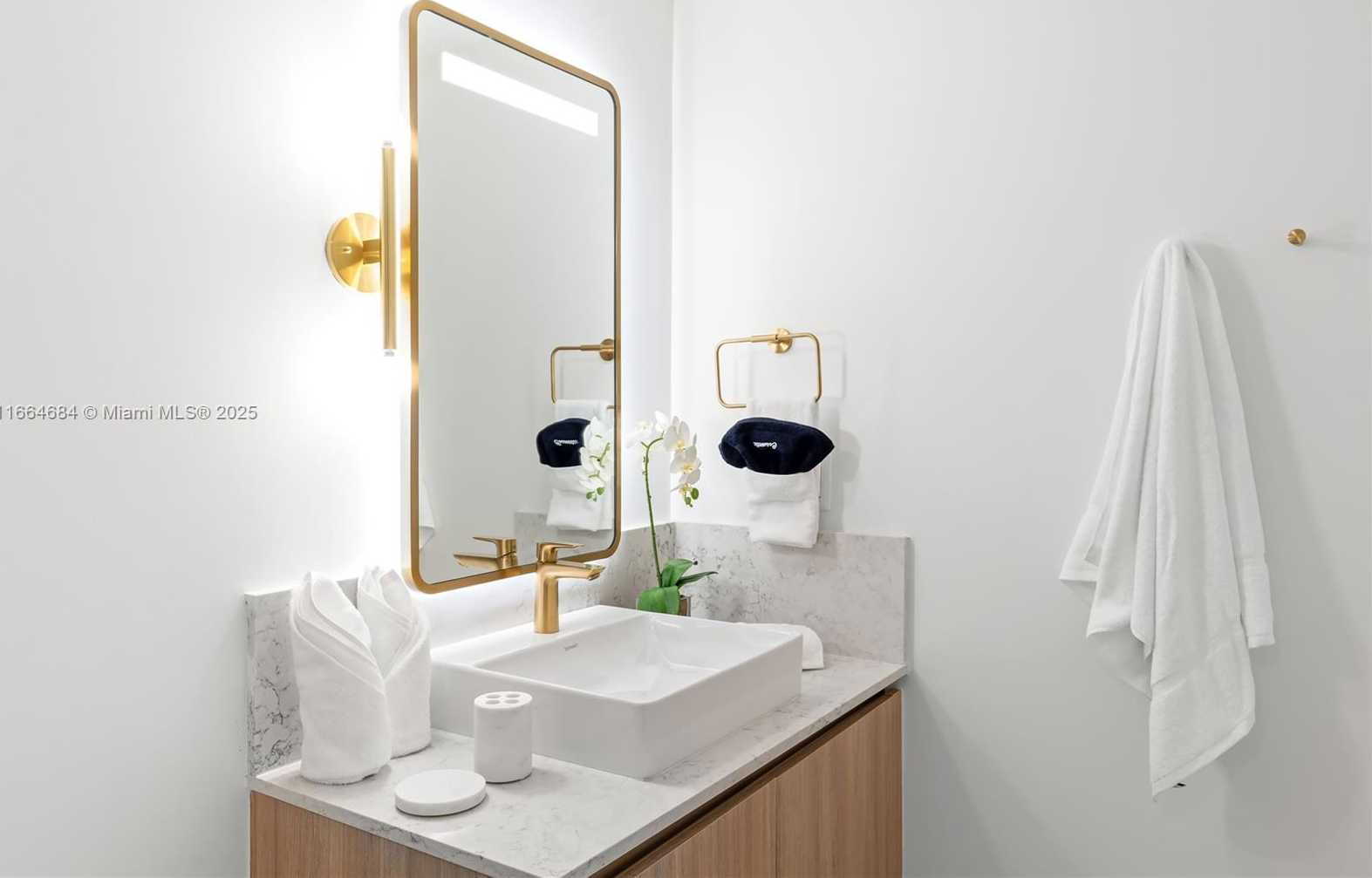 Small Image of 159 NORTH EAST 6TH ST #2716, Miami Number 24