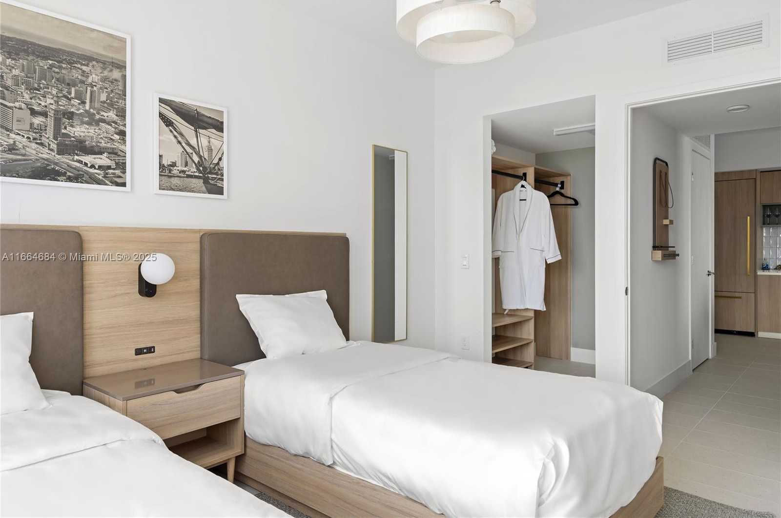 Small Image of 159 NORTH EAST 6TH ST #2716, Miami Number 27
