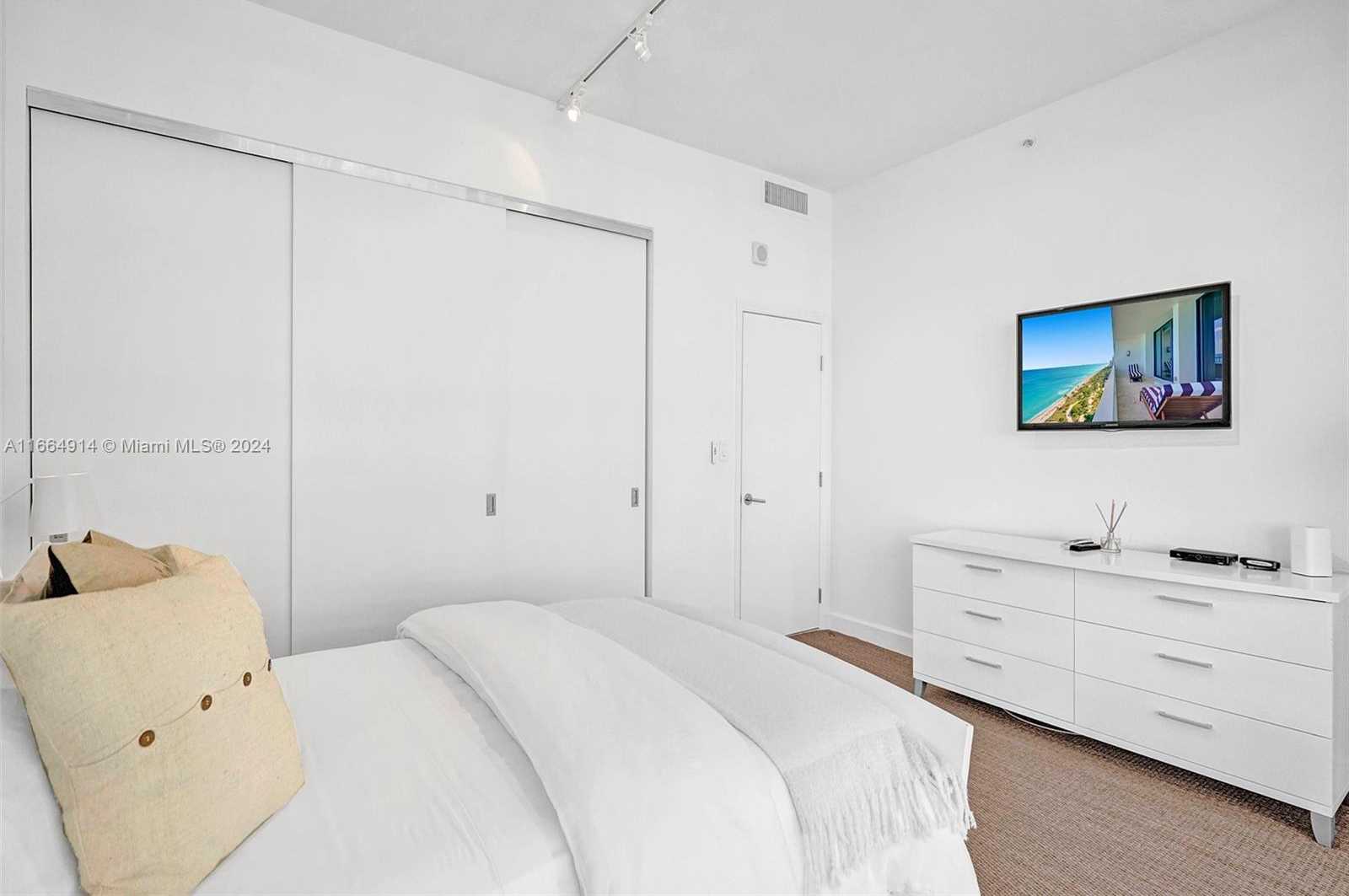 Small Image of 10205 COLLINS AVE #P8, Bal Harbour Number 52