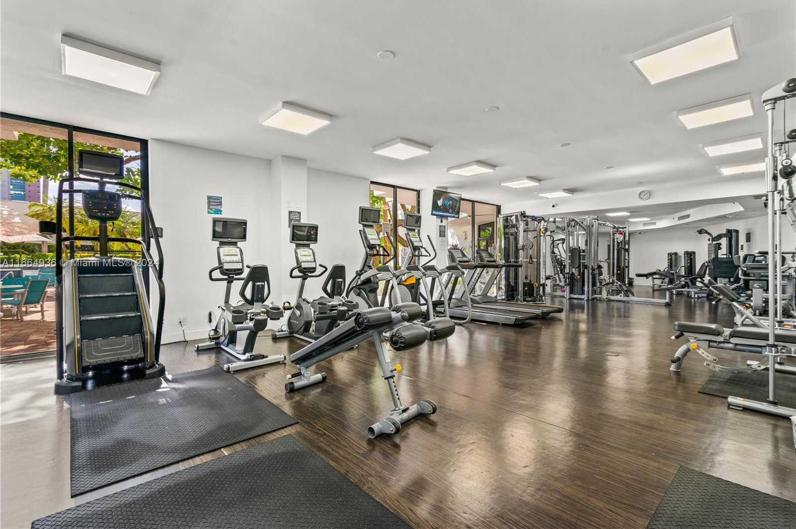 Small Image of 3300 NORTH EAST 192ND ST #1915, Aventura Number 24