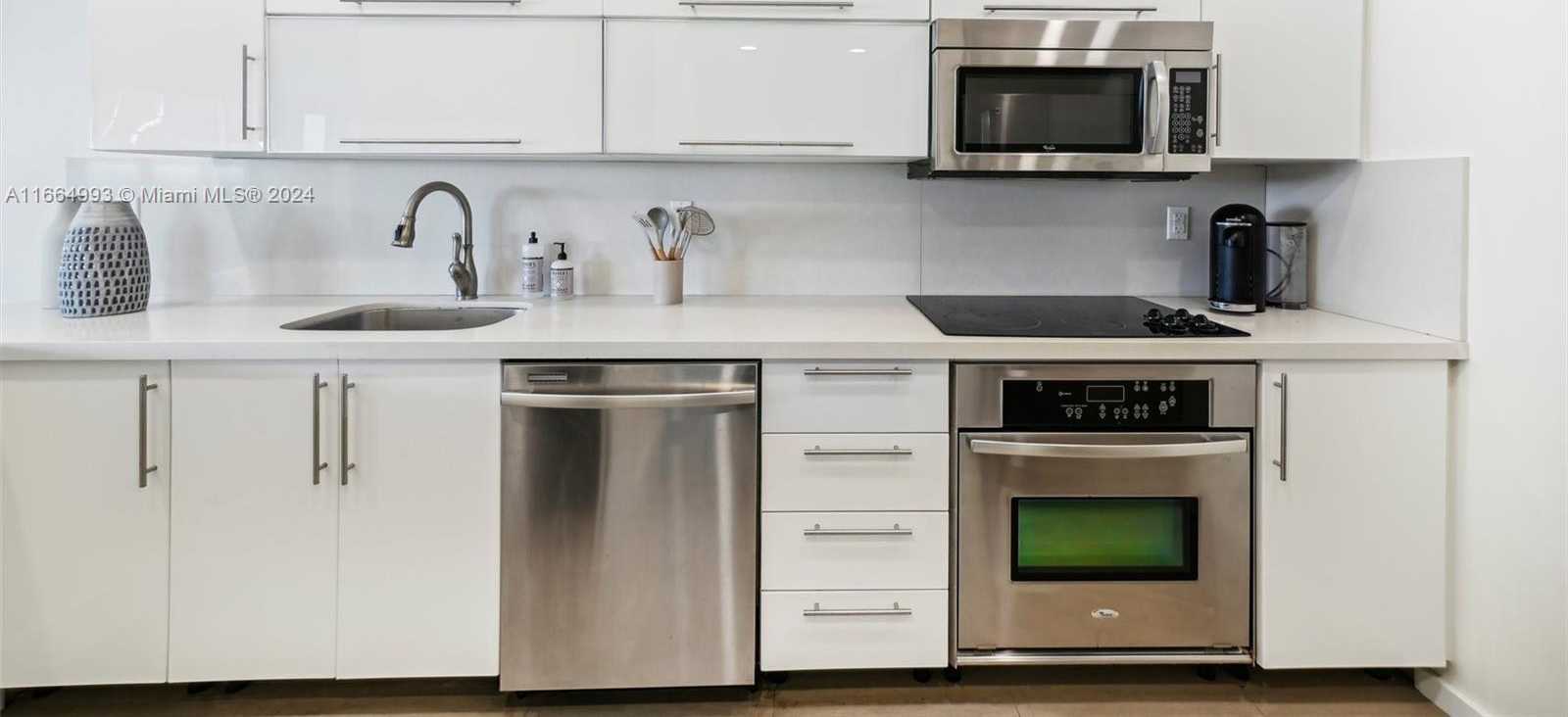Small Image of 100 LINCOLN RD #804, Miami Beach Number 4